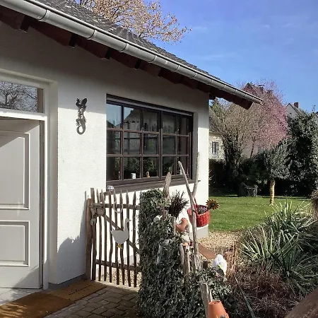 Mit Eigenem Eingang Und Garten Fuer 2-4 Personen Appartement *