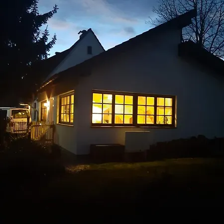 Mit Eigenem Eingang Und Garten Fuer 2-4 Personen Remagen