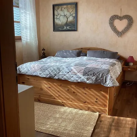 Mit Eigenem Eingang Und Garten Fuer 2-4 Personen Appartement *
