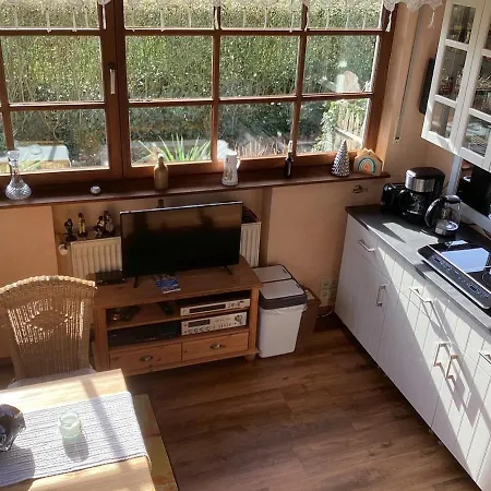 Appartement Mit Eigenem Eingang Und Garten Fuer 2-4 Personen Remagen