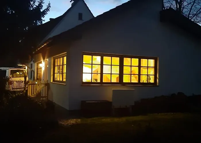 Mit Eigenem Eingang Und Garten Für 2-4 Personen Remagen